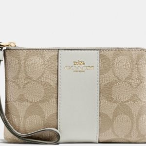 Corner Zip Wristlet In Signature Canvas